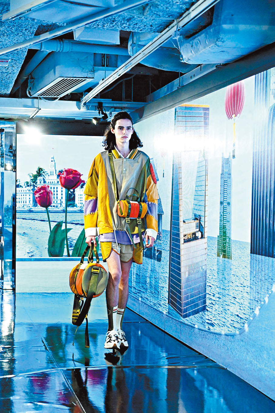 ◆香港設計師設計時裝,由左至右排列為Toki Wong、Jasmine Leung及CAR21E作品。