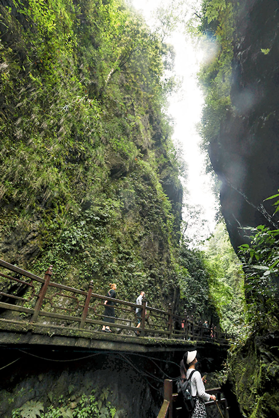 ◆清音閣黑龍江棧道「一線天」
