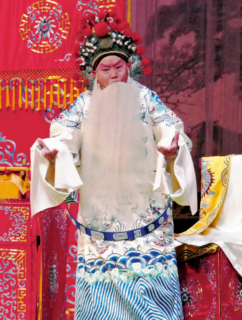 ◆阮兆輝近年常指導新人演經典傳統戲。