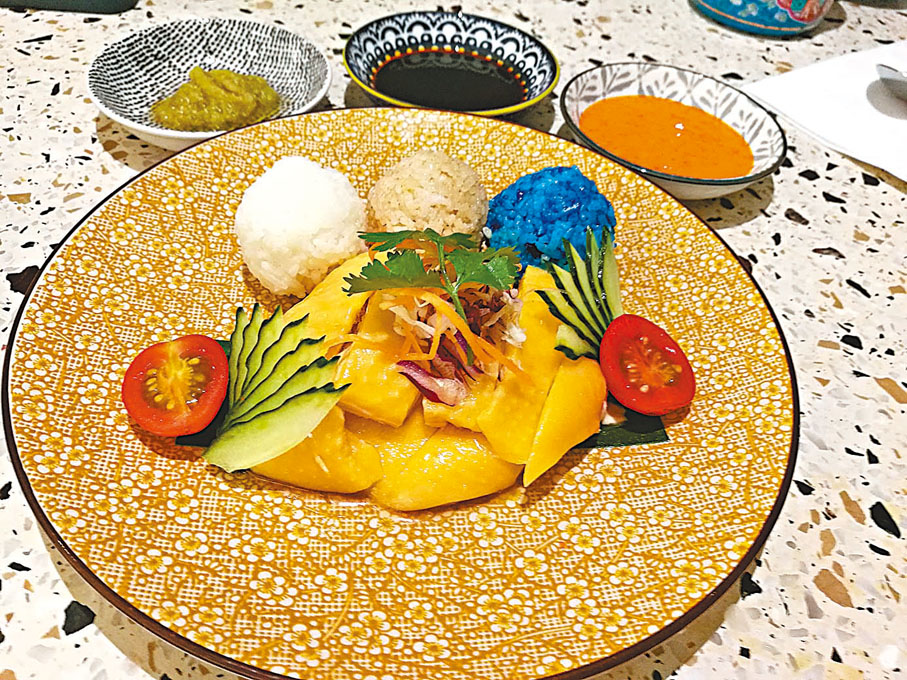 ◆馬六甲海南雞配三色雞飯球