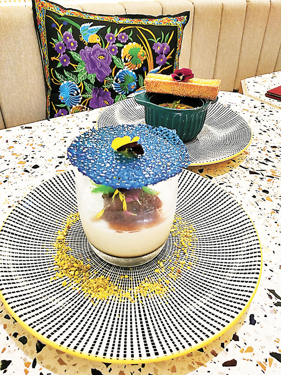 ◆珍多椰汁奶凍 及椰汁燉蛋配肉桂麵包條