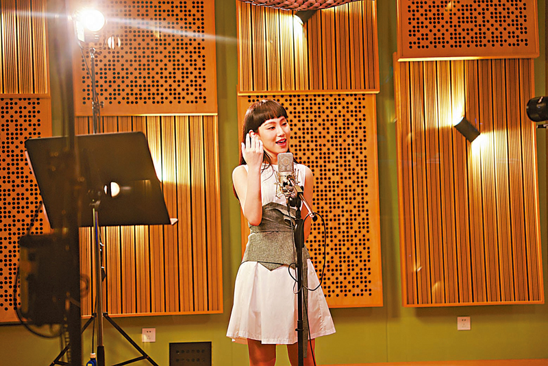 ◆炎明熹演唱的《最牽掛的》在網上播放數以百萬計，大受歡迎。