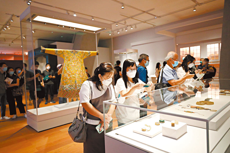 ◆ 截至昨日下午5時，已有約6,000名訪客入場參觀。 香港文匯報記者  攝