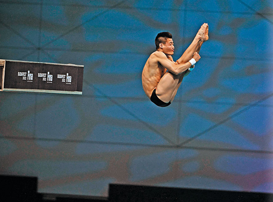 ◆楊健在男子10米台贏得本屆世錦賽跳水項目的最後一枚金牌。  法新社