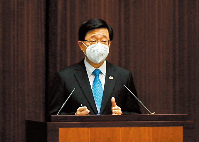 ◆ 行政長官李家超昨日出席上任後首次立法會答問會。  香港文匯報記者  攝