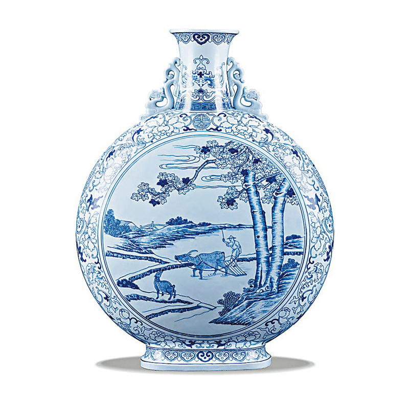 ◆清乾隆青花繪春耕圖雙耳扁壺