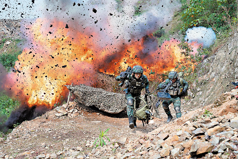 ◆劇集中有不少驚險場面。