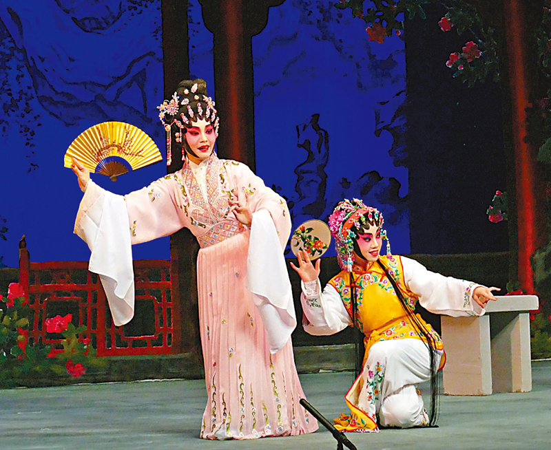 ◆小演員演出《牡丹亭驚夢》之《遊園》。