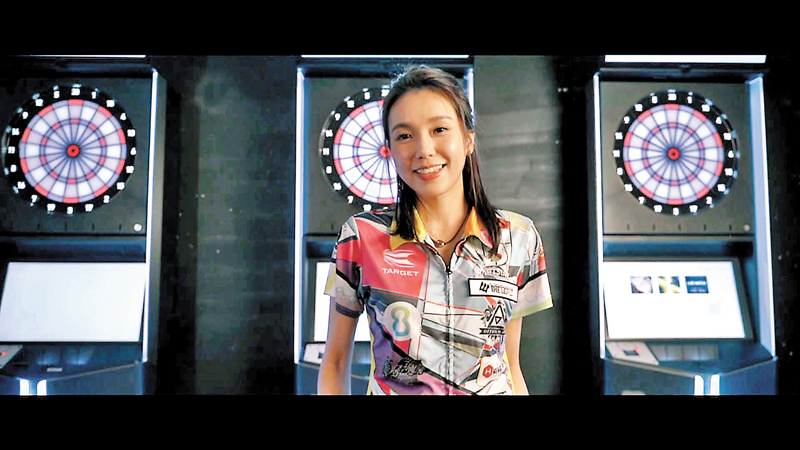 ◆ Cathy出賽的戰衣，加入舞台碎片閃亮設計。