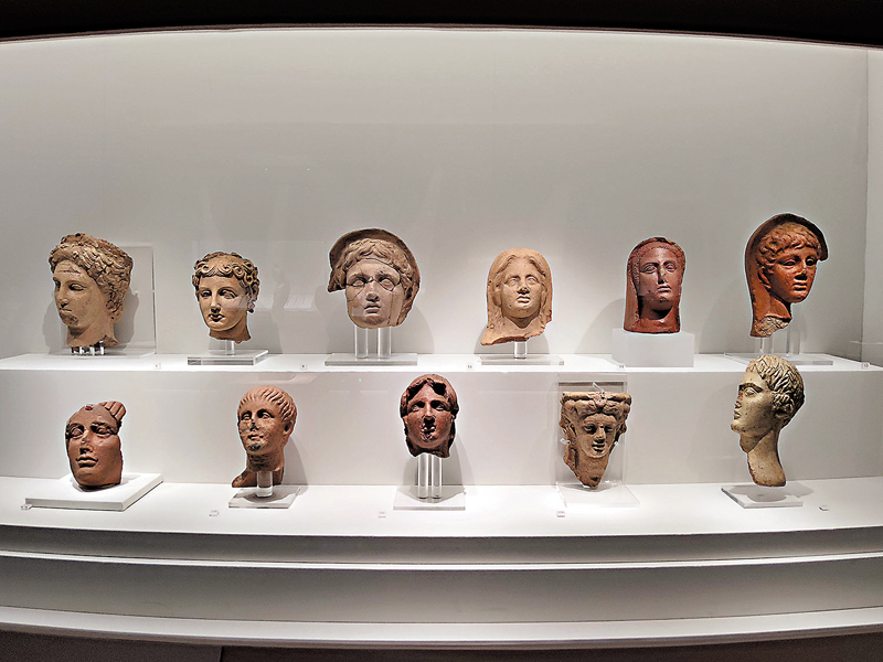 ◆公元前4世紀-公元前2世紀，獻納品，赤土陶。