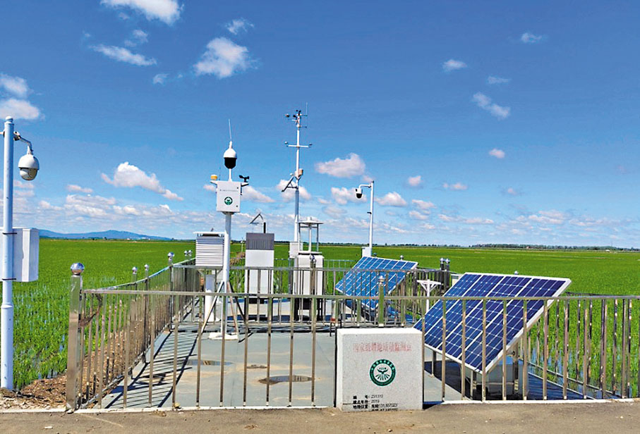◆耕地質量監測點能夠自動監測土壤墑情、健康狀況等。 香港文匯報記者于海江  攝