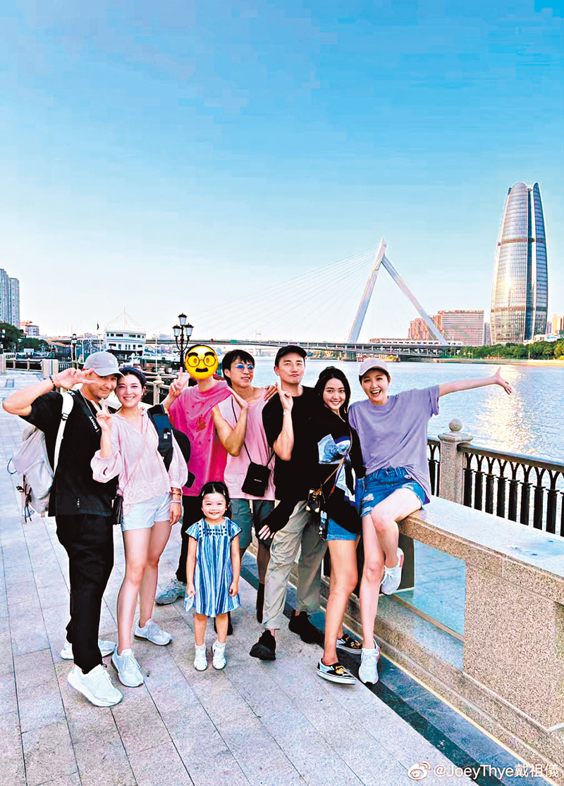 ◆《香港人在北京》一眾演員在寧波合影。