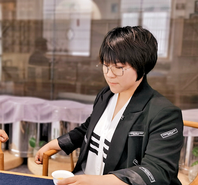 ◆任思媛在抖音上唱戲，吸引不少粉絲關注。