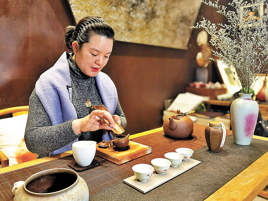 ◆ 傳統方法泡茶固然是一種享受，但忙裏偷閒，用茶膠囊也不失為一個好辦法。 資料圖片