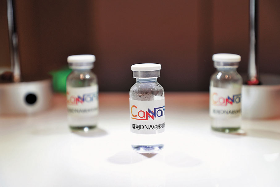 ◆納米機器人其實是一種納米新藥，例如，它只會針對癌細胞發生作用，不會傷害到其他健康組織。香港文匯報記者敖敏輝  攝