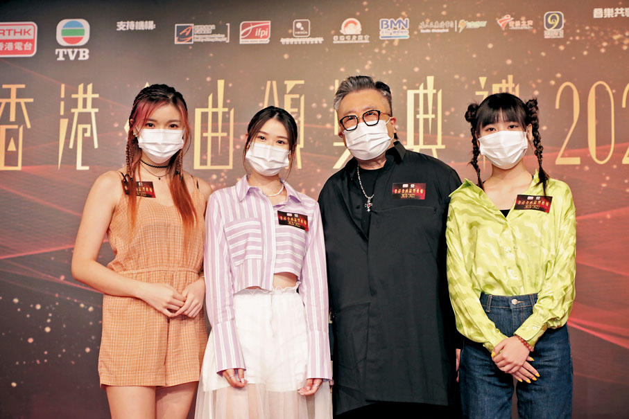 ◆左起：文凱婷、潘靜文、鮑比達及林君蓮。