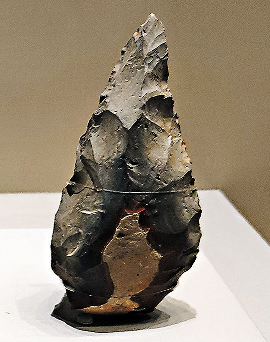 ◆手斧  舊石器時代早期（距今500000-300000年）。  