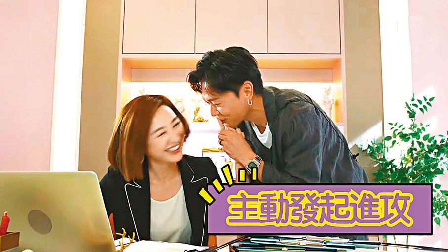 ◆高海寧被張振朗逗笑。