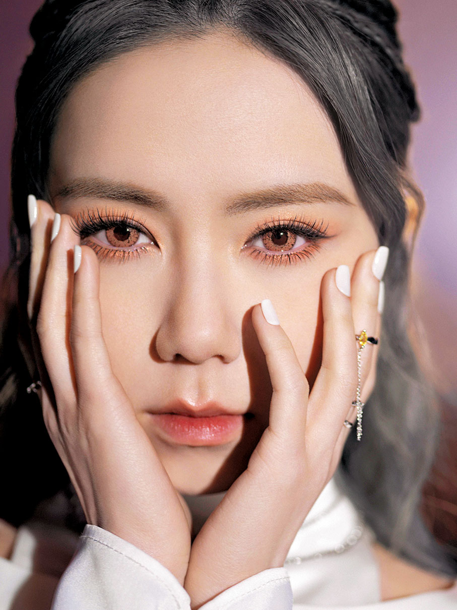 ◆G.E.M.「閉關」半年回歸樂壇，將推出新專輯《啟示錄》。