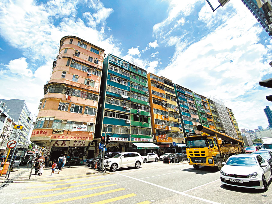 ◆韋志成表示，土瓜灣「十三街」一帶舊樓群因發展密度非常高，重建難度十分大。 資料圖片