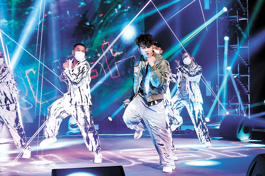 ◆ 男新人銅獎得主ANSONBEAN展現唱跳實力。