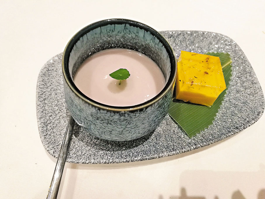 ◆官蓮子杏仁茶及西湖龍井桂花糕