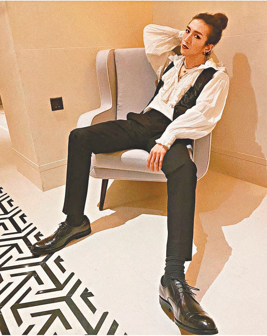 ◆  大家都十分關心阿Mo的傷勢。