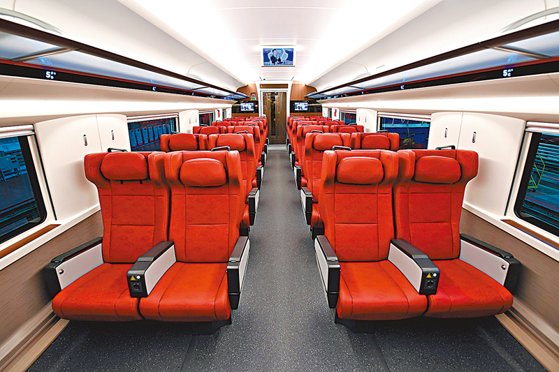 ◆雅萬高鐵高速動車組一等車廂。 受訪者供圖