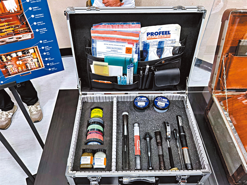 ◆ 鑑證科掃指紋工具。 大公文匯全媒體記者  攝