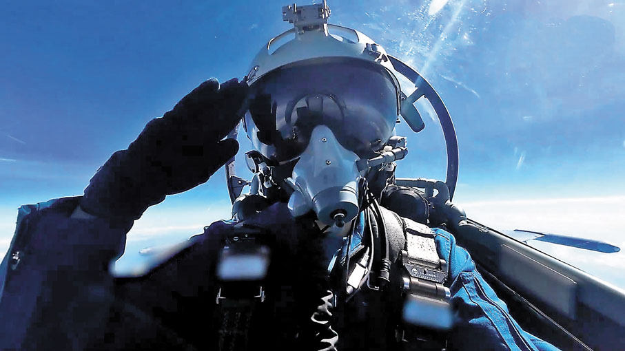 ◆參加演訓的官兵堅決做到嚴陣以待、聽令而戰、不辱使命。視頻截圖