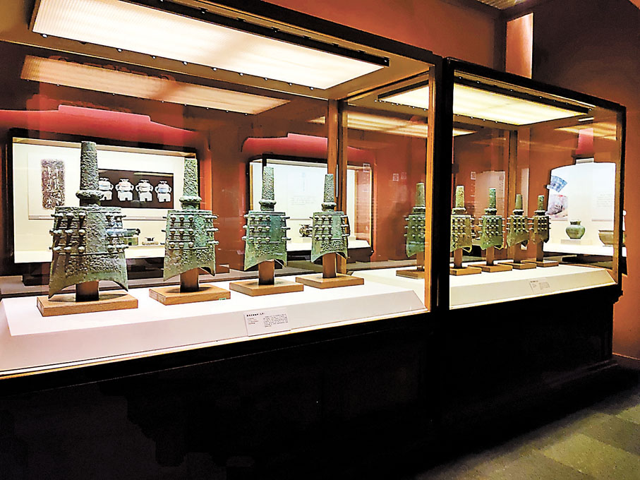 ◆蔡侯青銅編鐘。中國 蔡昭侯時期（公元前518年-前491年）