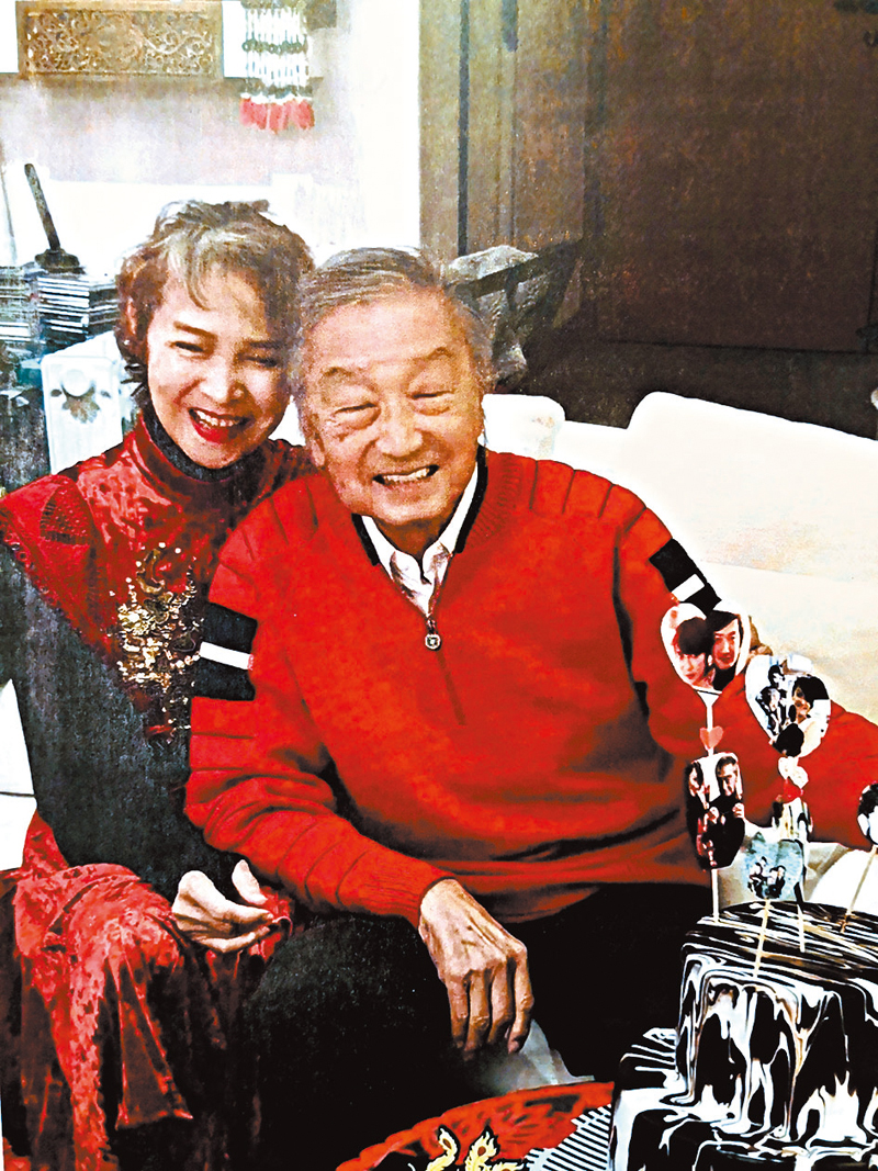 ◆ 2020年，蕭芳芳與張正甫慶祝結婚四十周年。