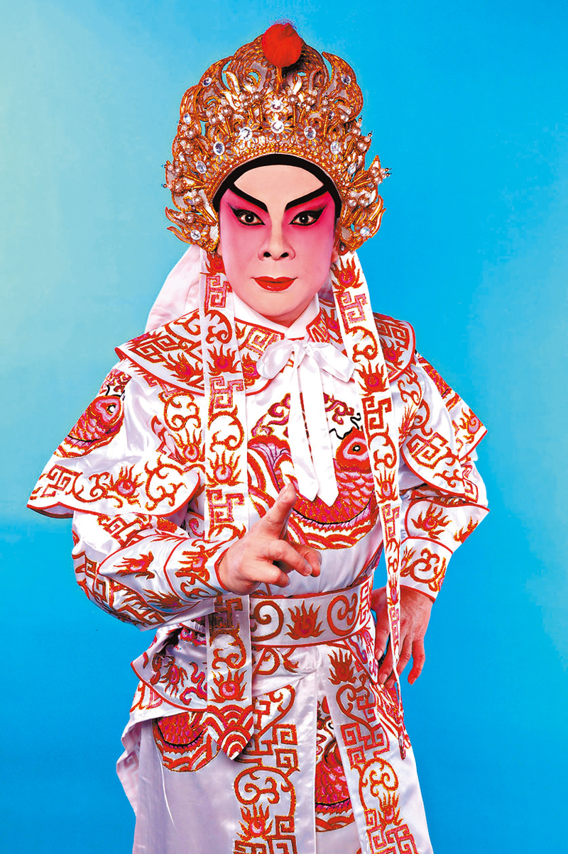 ◆陳劍烽演出事業多番起伏，對粵劇推廣之心不變。