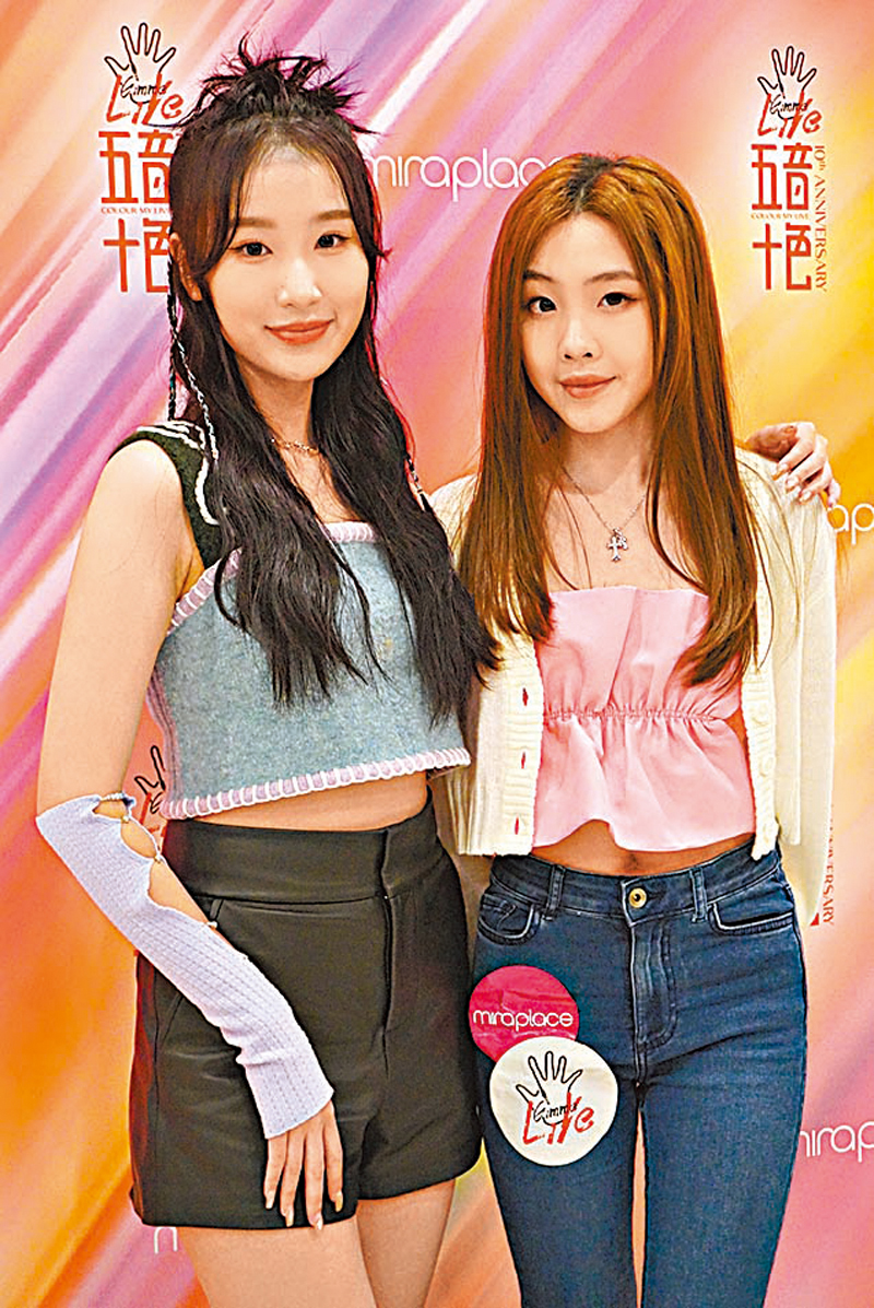 ◆ 詹天文(左)讚趙紫諾唱得很好。