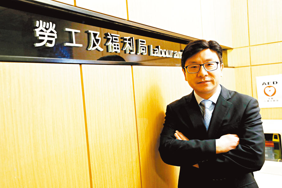 ◆孫玉菡表示,特區政府會用盡方法,確保院舍人手供應可以持續發展,期望年底有具體措施。 香港文匯報記者 攝