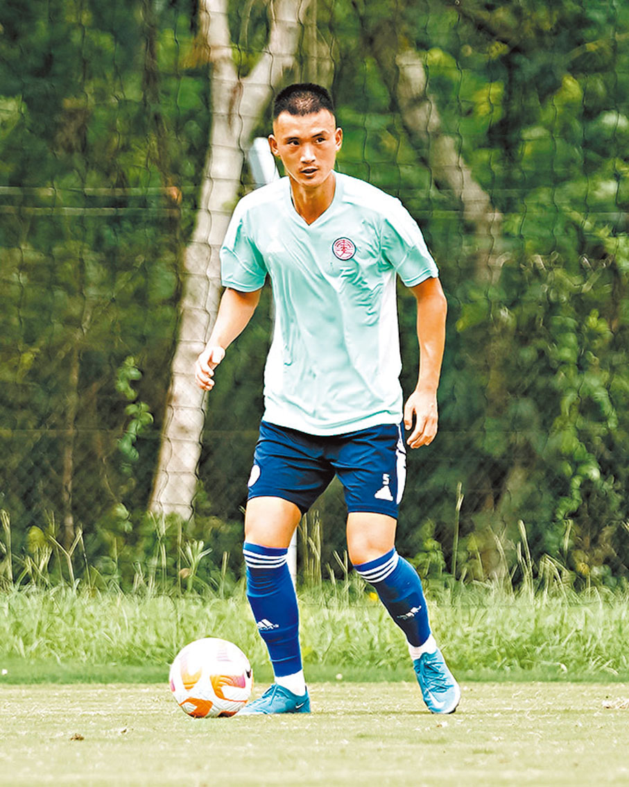 ◆ 留洋海外的內地球員朱康銘加盟東方龍獅。球會圖片