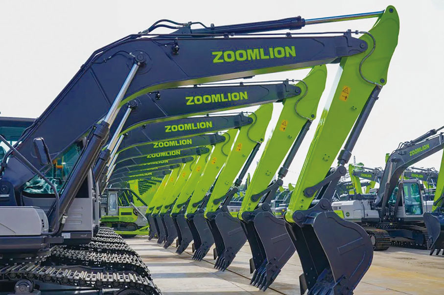 ◆ 中聯重科在香港上市融資之後，進一步推動了企業的「走出去」。圖為中聯重科生產的工程機械產品。