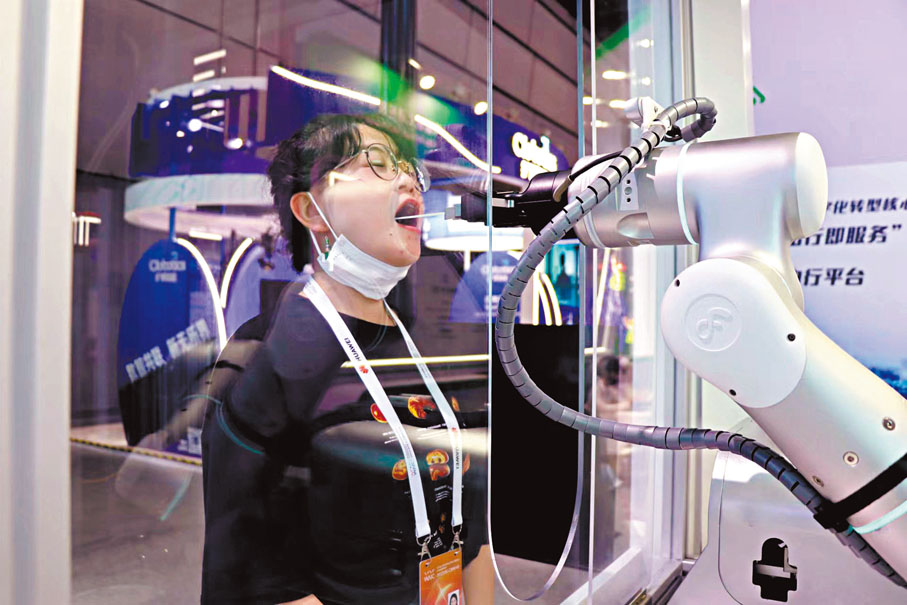 ◆核酸採樣機器人28秒已經完成整個採集核酸樣本工作。 