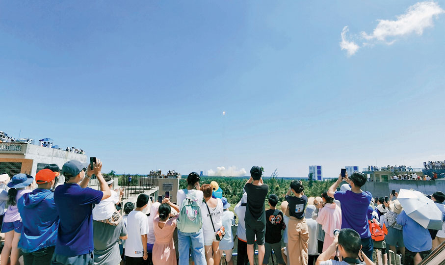 ◆每次發射都吸引不少遊客