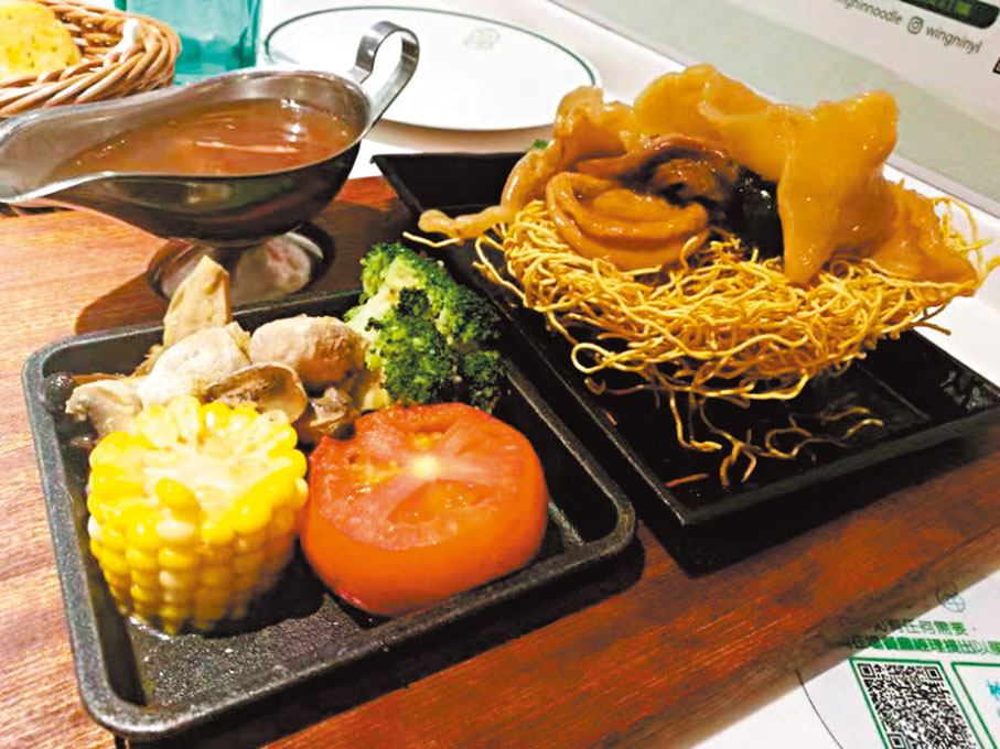 ◆招牌鐵板佛跳牆車仔麵