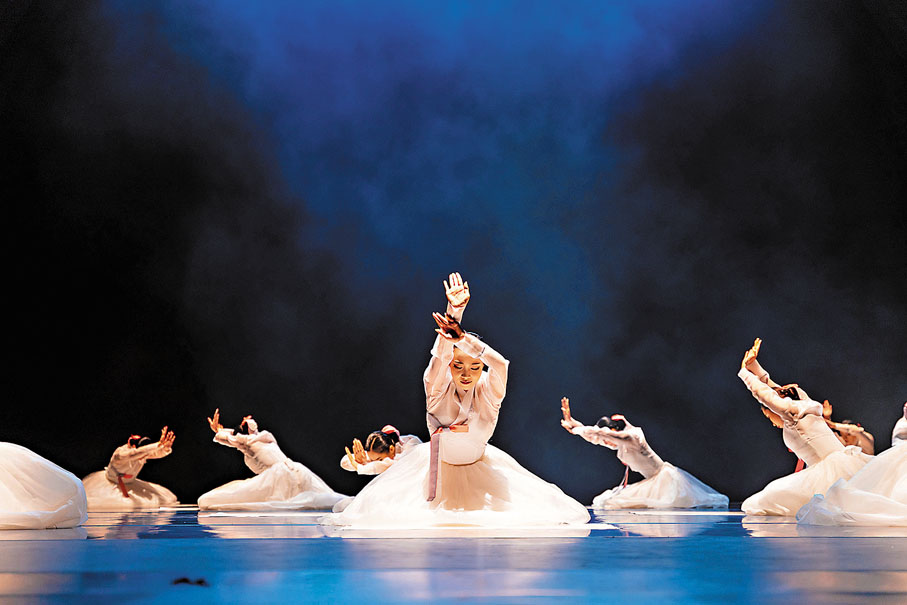 ◆《田間民風》之＜覓跡＞ 領舞：黃聞捷　攝影：Worldwide Dancer Project