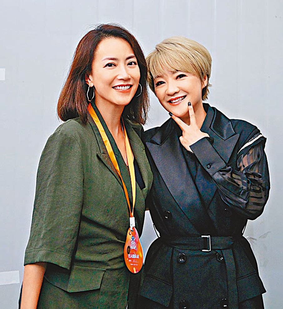 ◆ Mani到場探慧嫻班。