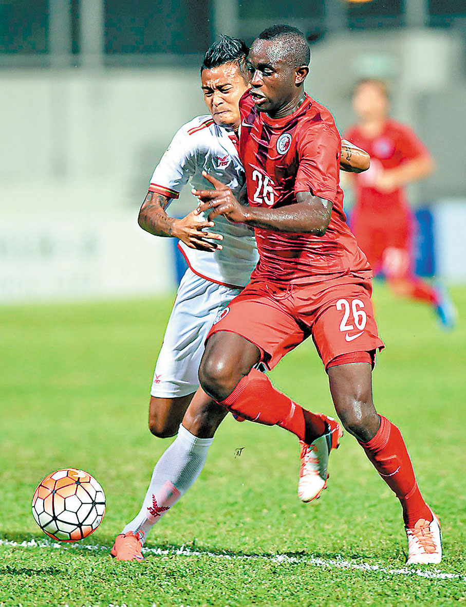 ◆艾力士（右）在2015年對緬甸比賽有份上陣。  資料圖片