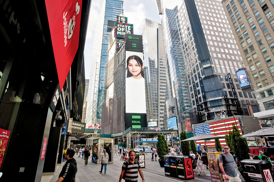 ◆ Gin Lee今次成功衝出國際，氣勢強勁。