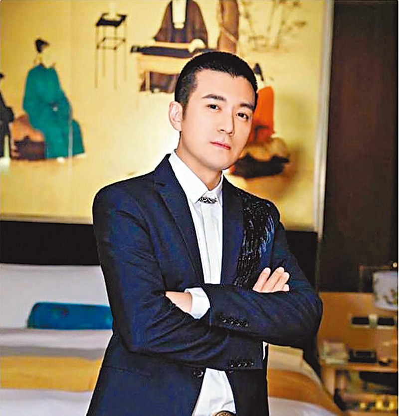 ◆楊子為影視業大亨。