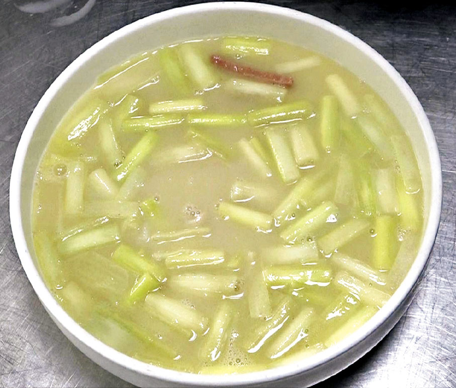 ◆魯菜經典「奶湯蒲菜」