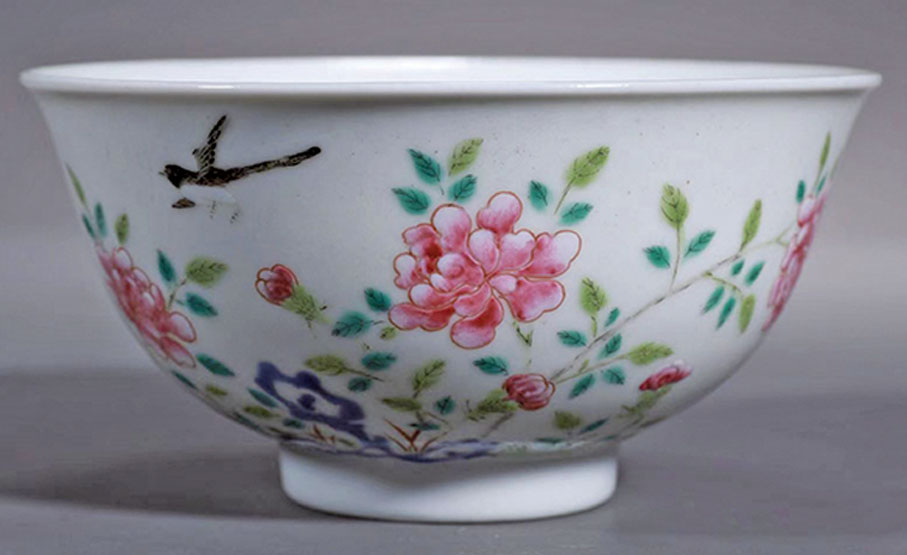 ◆清道光粉彩花鳥紋碗