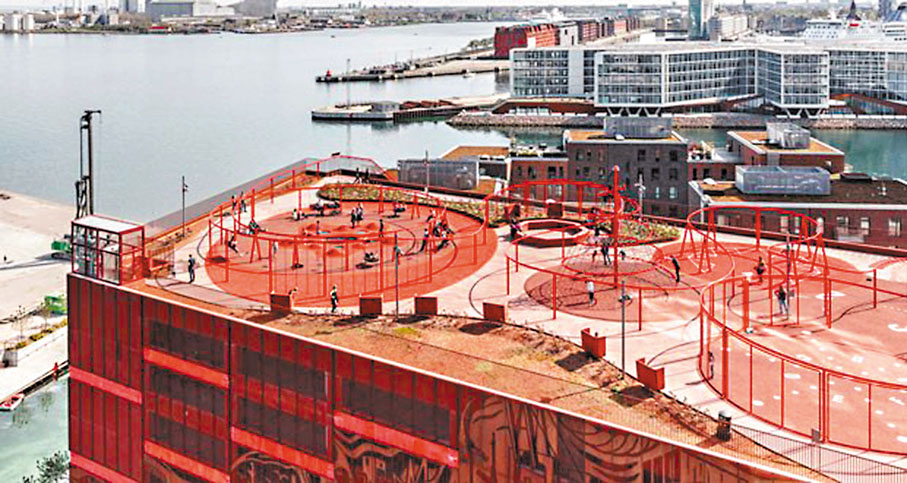 ◆丹麥JAJA Architects建築師事務所設計的停車場頂樓天台。 資料圖片