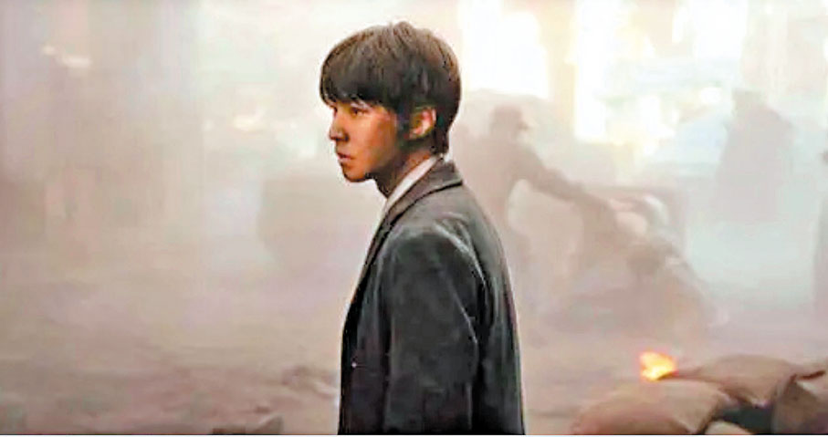 ◆王俊凱拍攝時吃了不少沙土。