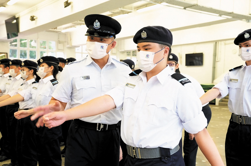 ◆入境事務學院步操教官早前到學校為升旗隊提供3天專業的升旗及中式步操訓練。